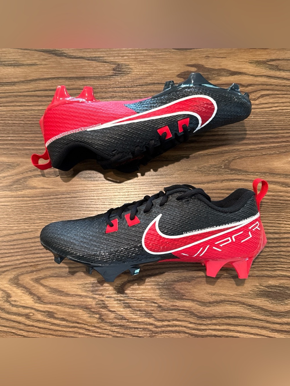 Size 9.5 Nike Vapor Edge Speed 360 2 Black/Red Football Cleats FN7764-007 - NEW